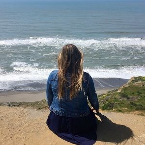 Meet your Posher, Kira